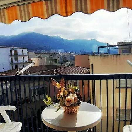 Lungomare Appartement *